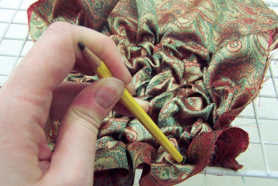 Applying the Technique For the neckline of the dress in Cranach s Portrait of a lady, I