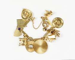 Wt: 13 grams JOO'7 Approx. Selling Time: 10:26 AM 7069 CHARM BRACELET.