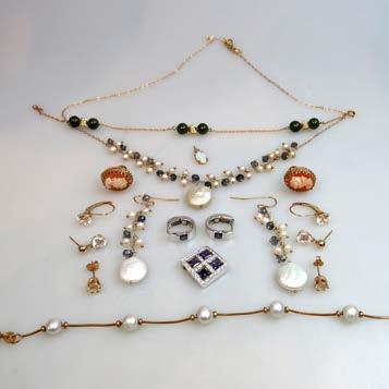 61 SMALL QUANTITY OF GOLD JEWELLERY including a 14k, amethyst and pearl necklace and drop earrings; an