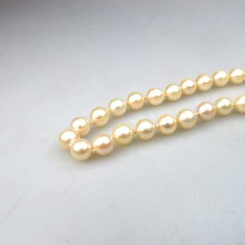 STRAND NECKLACE (7.0MM TO 7.5MM) each with white gold clasps. 7.75, 16.
