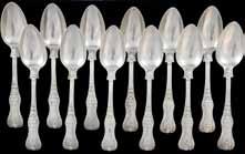 324 George V silver canteen of cutlery for twelve, comprising dinner forks, teaspoons, dessert spoons, grapefruit spoons, dessert forks, soup spoons, seven tablespoons, two sauce ladles and a soup