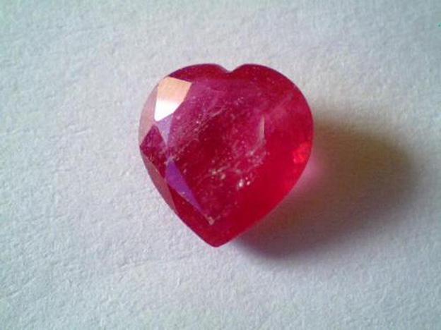 This is a Natural Gemstone 33.