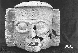 7 Photograph of a face cache from Caracol