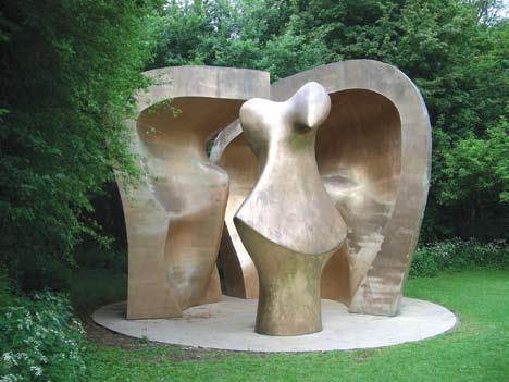 It was here in 1940 that Henry Moore, escaping from the bombing in London, set up his home and studio. Here he lived and worked until his death in 1986.