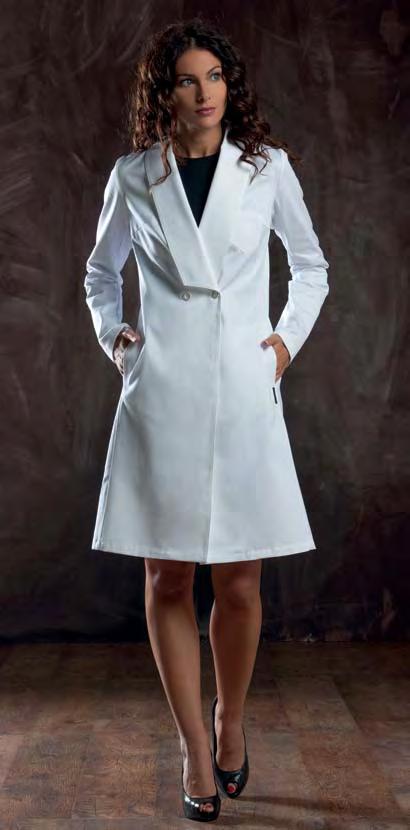 CLASSIC VOLTERRA A new woman coat with our Renomà finishing.