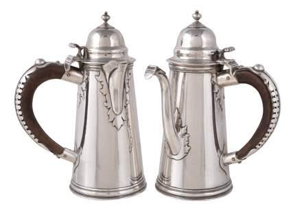 oz) gross 400-600 9 10 A pair of Art Deco silver straight-tapered cafe au lit pots by Ernest W.