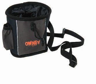 1-8823 Robust bag for dry food at home and on the go, with