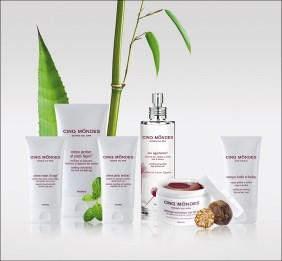 Cinq Mondes has been conducting its research into acupressure (Dermapuncture) and Phyto-Aromathrapy for 10 years in order to offer treatments that are efficient, authentic