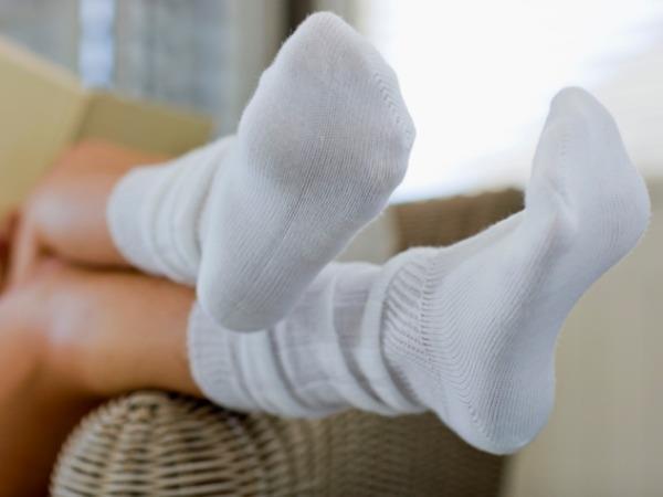 IV. Final thoughts If you want to get rid of your smelly feet is important to take them clean every time. Another important aspect is to know how to pick the right socks for your feet.