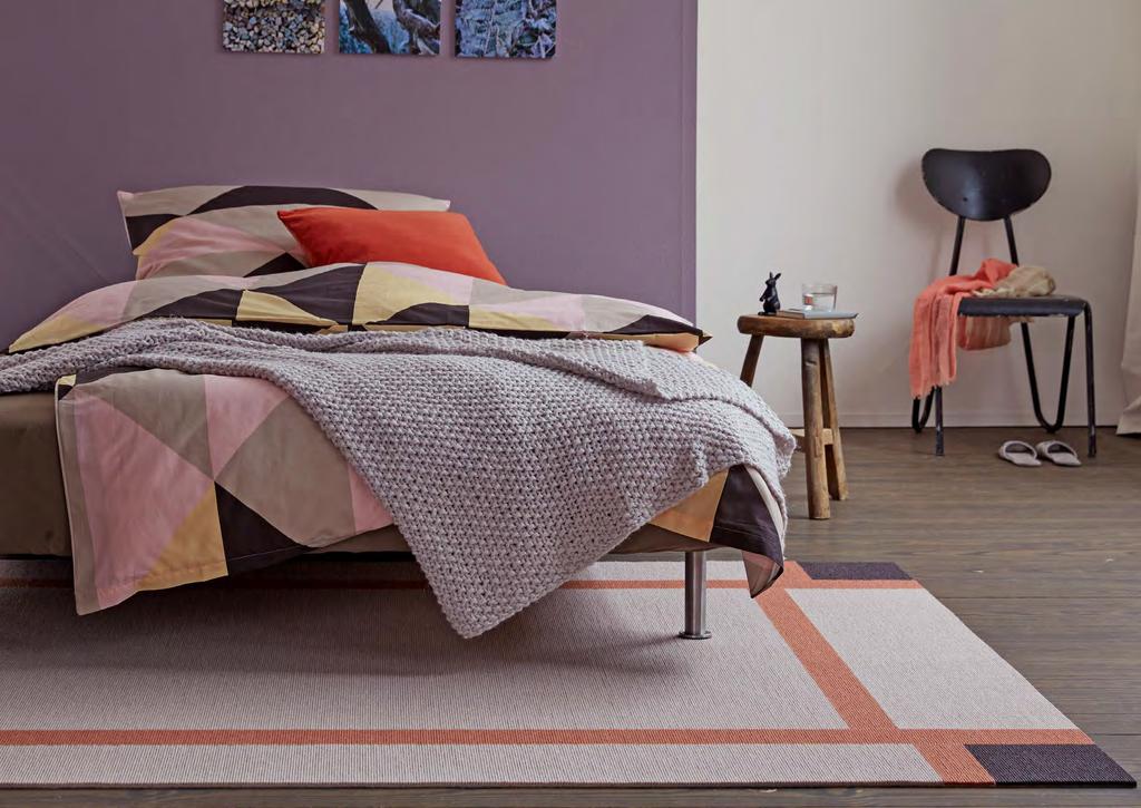 INTERART 320 Area rugs made of Cashmere goat hair and virgin wool have that special feel-good factor.