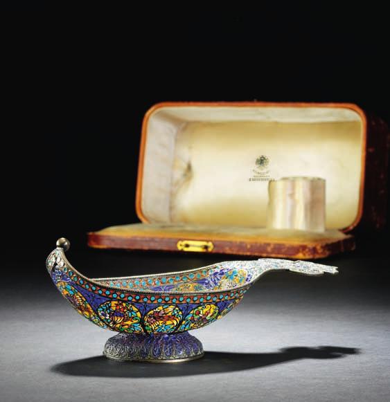 381 381 russian silver-gilt and plique-a-jour enamel kovsh, body with birds and insects. Pavel akimov Ovchinnikov in Moscow, c. 1900. apparently unmarked.