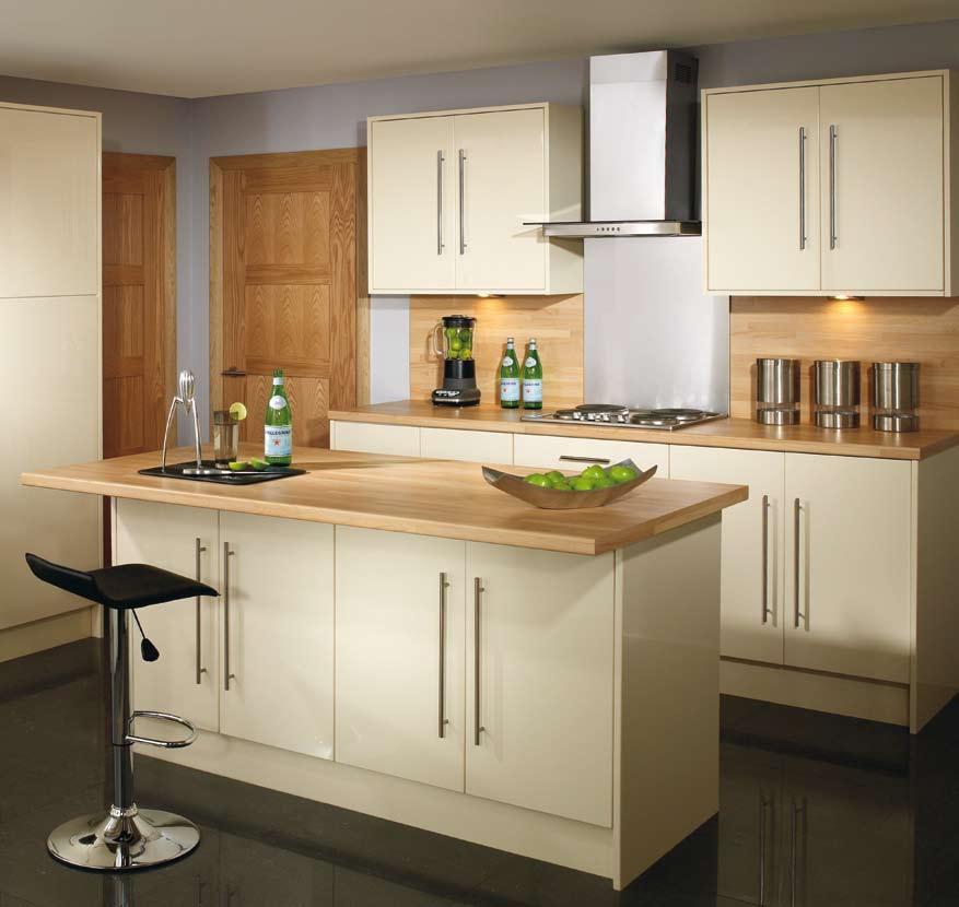 Estilo The Estilo range is perfect for a striking look with an emphasis on style. Large and small Bar handles work particularly well with Estilo s strong colours.