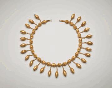 2018.4.211 12. Unknown Necklace, 1750-1550 BC Gold Object: H: 3.2 D: 0.5 L: 28.6 cm (1 1/4 3/16 11 1/4 in.) EX.