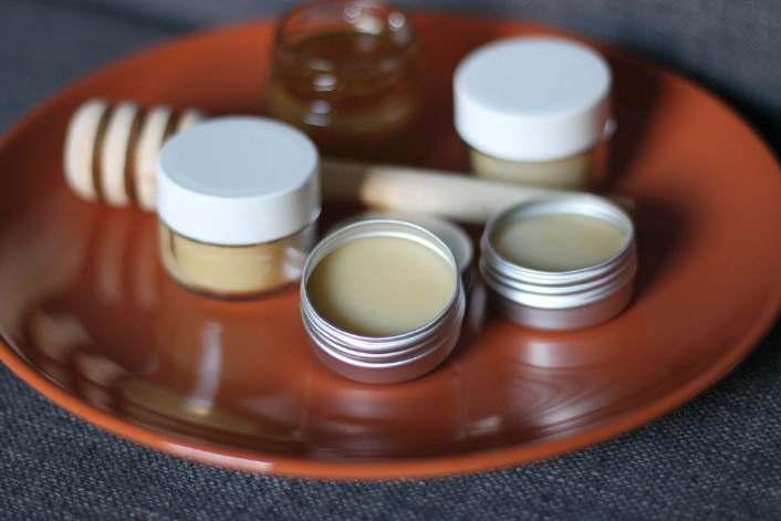 VANILLA & HONEY LIP BALM If you like me live in a cold climate, lip balm may be one of the things you can t leave the house without.