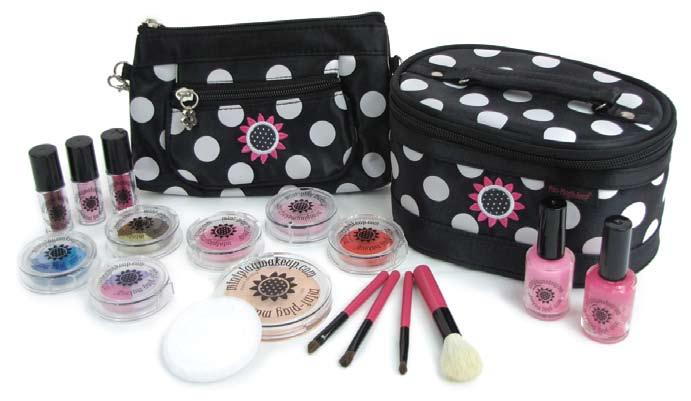 Super Deluxe Kit: Black or Pink Our Super Deluxe Kit is the ultimate play makeup kit for pretend-play fun!