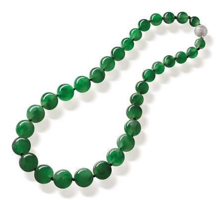 Design Jadeite with Versatility A perfect combination of artistic design and versatile functionality belongs to a Natural Lavender Jadeite Bead, Jadeite and Gem-set Tulip Necklace, by Alessio Boschi