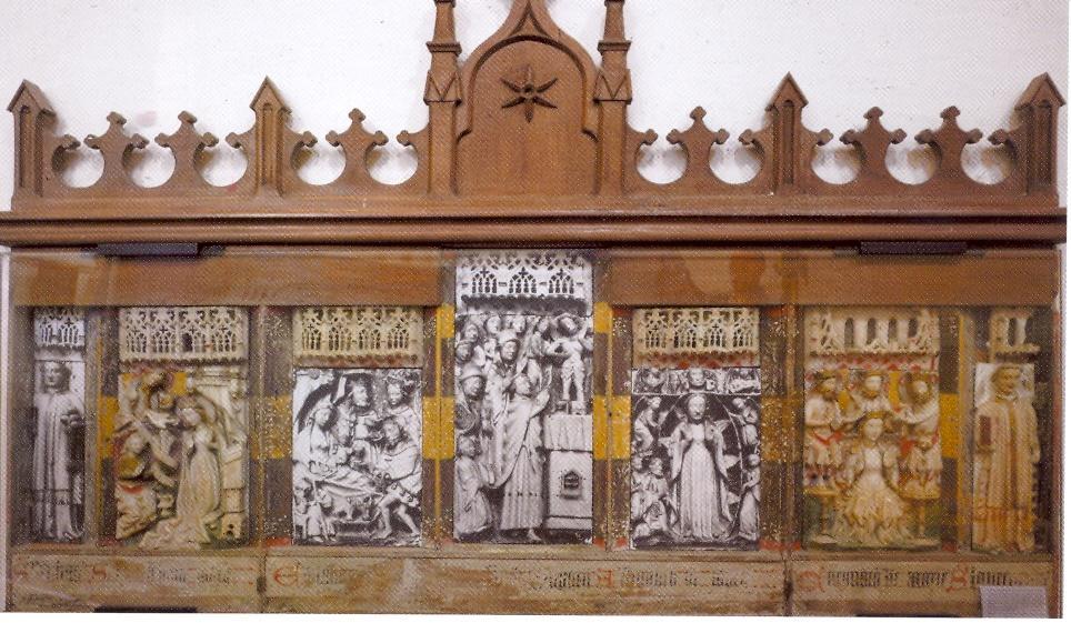 indication as to the detail of the reredos and retables found in Nottinghamshire churches (the Haddon Hall triptych below, is almost identical).