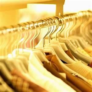 Summary Report Clothing longevity and measuring active use Results of consumer research providing a quantitative baseline to measure change in clothing ownership and use over time.