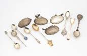 of Victorian silver gilt six teaspoons, sugar tongs and caddy spoon possibly by Henry Holland (2) 54.