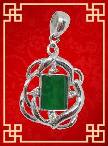 This "GuanYin" pendant is skillfully designed to its finest details and excellent craftmanship."guanyin" or Goddess of Mercy symbolizes utmost patience, harmony, and compassion.