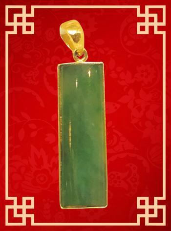 FORTUNE JADE PENDANT FORTUNE JADE PENDANT (17JP0003) A glorious harmony of vibrant green and lustrous jade creates a rare magnificence pendant. Ideal for any occasions.