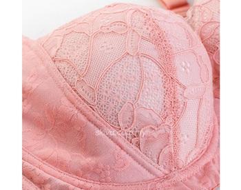padding in the lower part of the bra cup