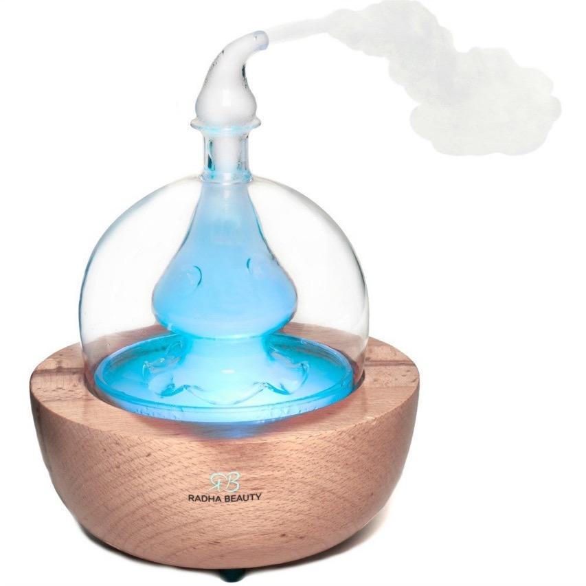 DIFFUSERS Wood And Glass Aromatherapy Essential Oil Diffuser 200 ml An ultrasonic cool mist aroma humidifier with changing colored LED