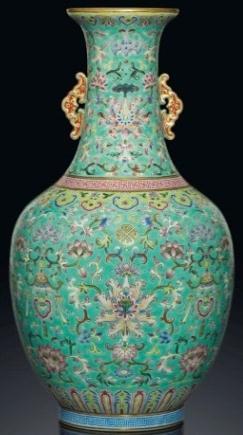 Exemplifying the beauty of fine Chinese ceramics, highlights include a blue and white moonflask, Baoyueping, Qianlong (1736-1795) of impressive proportions measuring 19½ in. (49.5 cm.