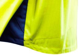 8404 LINED FLAME RETARDANT HIGH VISIBILITY JACKET Lined zip collar jacket. Placket with snap buttons in the front.
