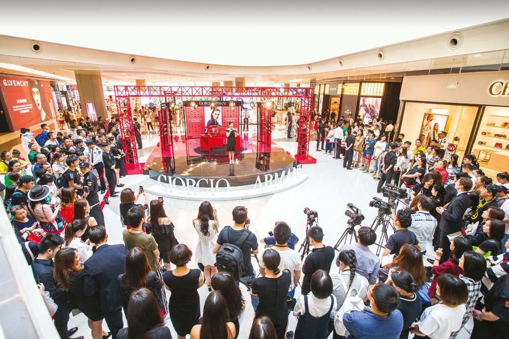The rise of luxury L Oréal China is achieving strong double-digit, sustainable growth. L Oréal Luxe has achieved particularly significant growth seizing the ongoing consumption upgrade in China.
