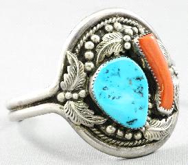 Lot # 434 434 Two Southwest silver rings.