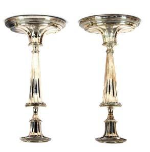 decoration; and three modern small coasters, (6) 20-40 140 A pair of 19th Century Sheffield plated candlesticks, 29cm high 60-80 141 A five piece horn handled and white metal mounted carving set,