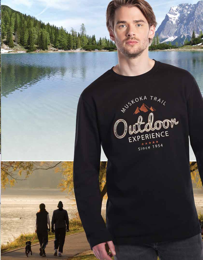 Whiteoak CREW NECK FLEECE 80% cotton 20% polyester ringspun fine gauge fleece (280 gsm / 14.5 oz). Contrast jersey tape at neck seam, with bottom side slits for greater mobility.