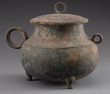 33. Inventory number: 3365 Object title: Mou (cooking vessel) with ring-shaped ears. Dimensions: Height 16.7cm; Diameter of mouth 12.3cm Material: Bronze Date made: Warring States Period (c.
