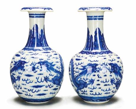 189 A Pair of Chinese Blue and White Vases, 19th C.