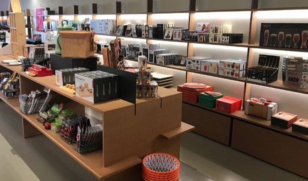 [ WH' W H Y] ew openings oroni omma oroni omma, one of ilan s oldest and most historic purveyors of rubber and plastic items for the home, has opened its third sales point in the city s vibrant rera