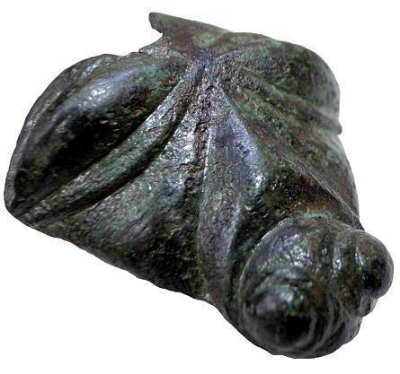 THE TRIANGULAR BULL Plastic Metamorphosis Art One of the most interesting Celtic artifacts to have wandered into the Varna Museum in northeastern Bulgaria is a bronze zoomorphic head.