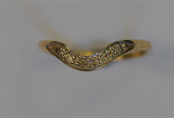 ring. 142 A 9 carat