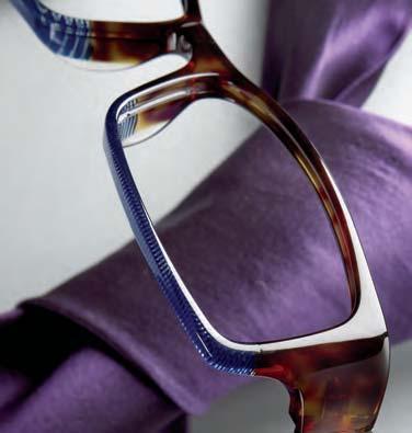 Lauren? See the hint of olive green on the inner side of this Ralph Lauren eyewear?