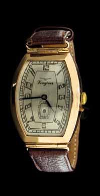 90 A Vintage 14 Karat Rose Gold Wristwatch, Longines, 45.00 x 32.