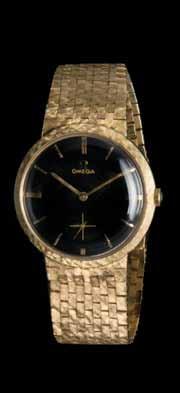 94 A 14 Karat Yellow Gold Ref. 2627 SC Seamaster Calendar Wristwatch, Omega, Circa 1950, 35.