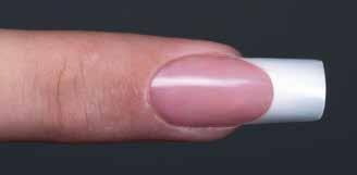 the center of the nail: follow the shape of the nail precisely and accurately.