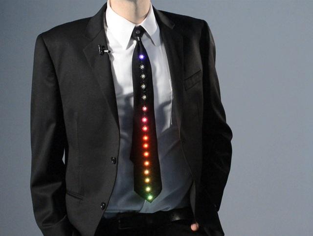 Wear it! Take your tie out on the town! It's perfect for parties, concerts, weddings, Bar Mitzvahs.