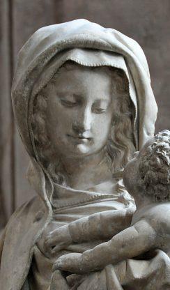 Robert Didier established a strong parallel between our sculpture and the Virgin of the Grapes (limestone; H.130 x W.65 x D.