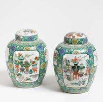 573 2383 EIGHTEEN SNUFFBOTTLE. ACHTZEHN SNUFFBOTTLE. China. Qing dynasty and later. 5x cylindrical. Porcelain with blue and copper red underglaze. 1x rectangular.