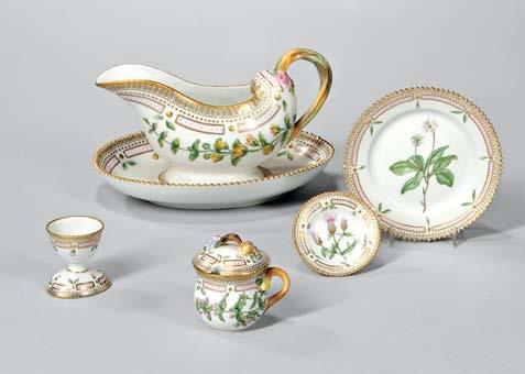 tureen overall ht. 10 1/2, wd. 14 1/4, dp. 9; platter lg. 18 1/2, wd. 14 in.