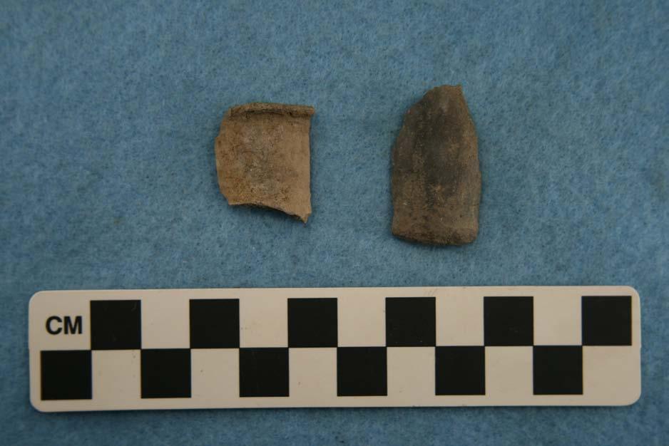 Journal of Northeast Texas Archaeology 35 (2011) 51 The Pipes There are 105 ceramic elbow pipe sherds from the mass of broken pipes that was resting on the chest of the deceased Caddo individual.
