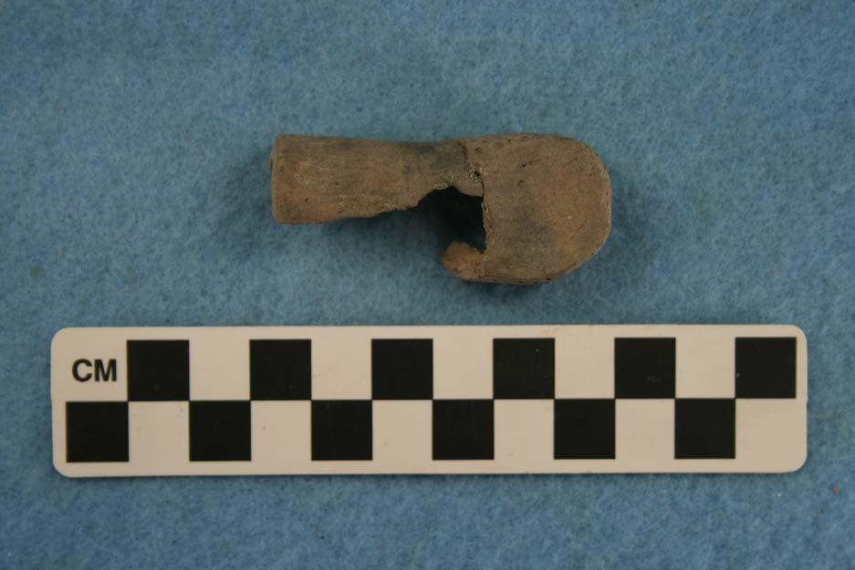 64 Journal of Northeast Texas Archaeology 35 (2011) Figure 23. A bottom view of the rounded and circular end of the Group R pipe stem. The pipe stem is moderately thin (4.3 mm).