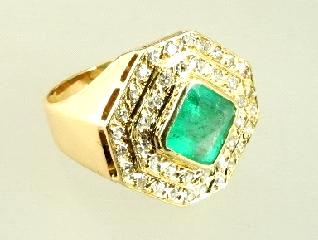 $3,500 - $4,000 439 18k white gold emerald and diamond ring