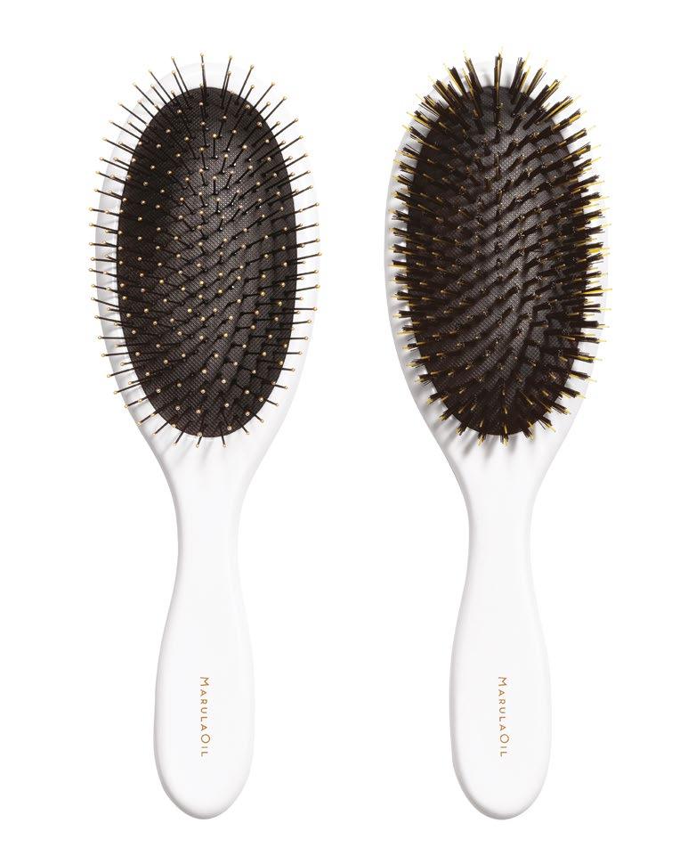 MARULAOIL BRUSH COLLECTION Crafted from 100% premium-quality beechwood. DETANGLING BRUSH Helps minimize breakage. Ultra-thin and highly flexible bristles glide effortlessly through wet or dry hair.